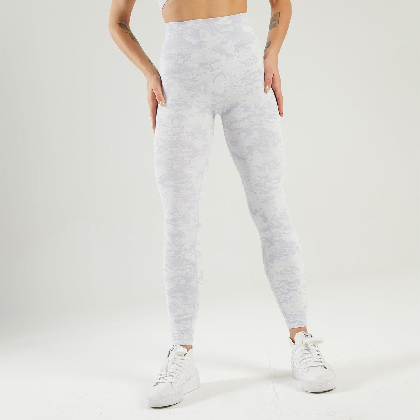 Rose Camouflage Butt Lifting Leggings - Zealous